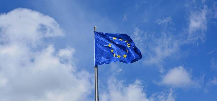 Pokazanie konsekwencji nieszczepienia oraz wracających chorób, kluczem do odbudowy zaufania pacjentów